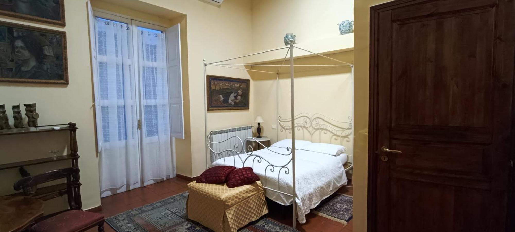 Apartamento Donna Regina Dimora D'Epoca Nápoles Exterior foto