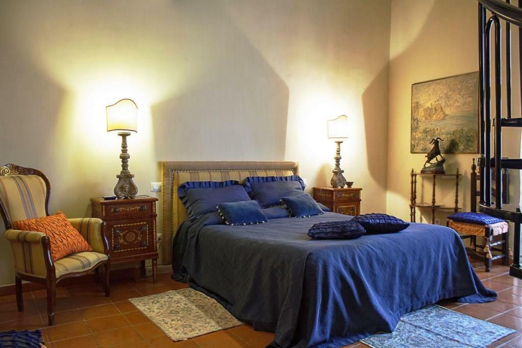 Apartamento Donna Regina Dimora D'Epoca Nápoles Exterior foto